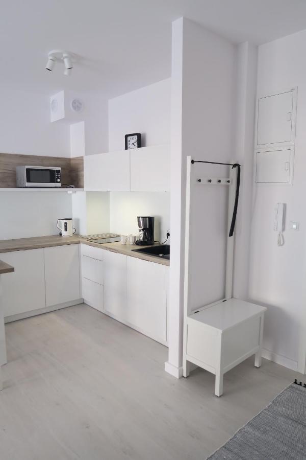 Bialy Apartament Apartment Kolobrzeg Bagian luar foto